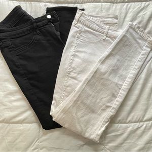 Bundle of 2 H&M Skinny Jeans Sz 29 in Black and White